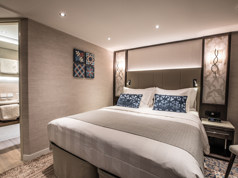 Category 2 Emerald Deck